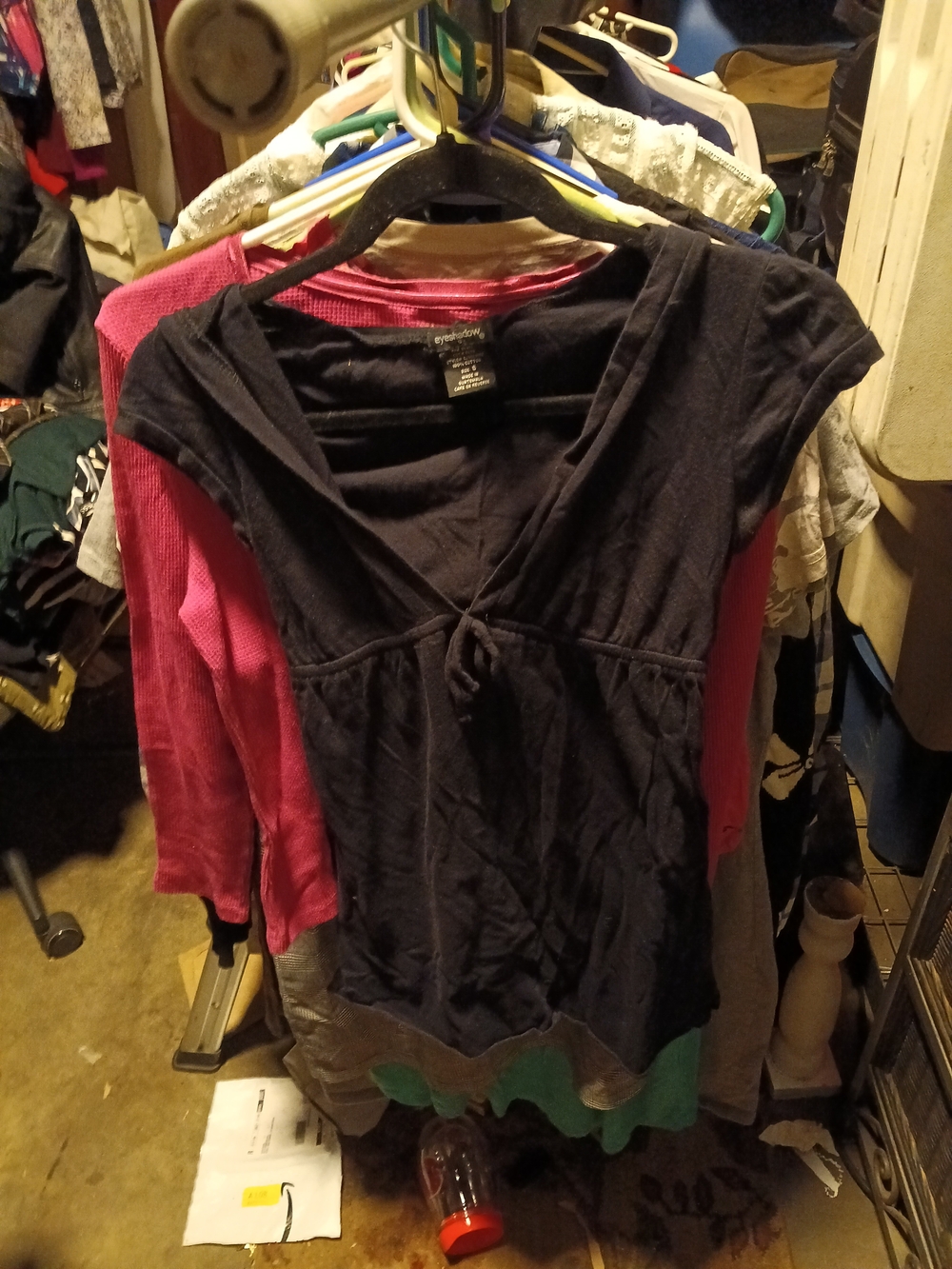 Short Sleeve Tie-Front Black Tunic Top - Unknown Brand